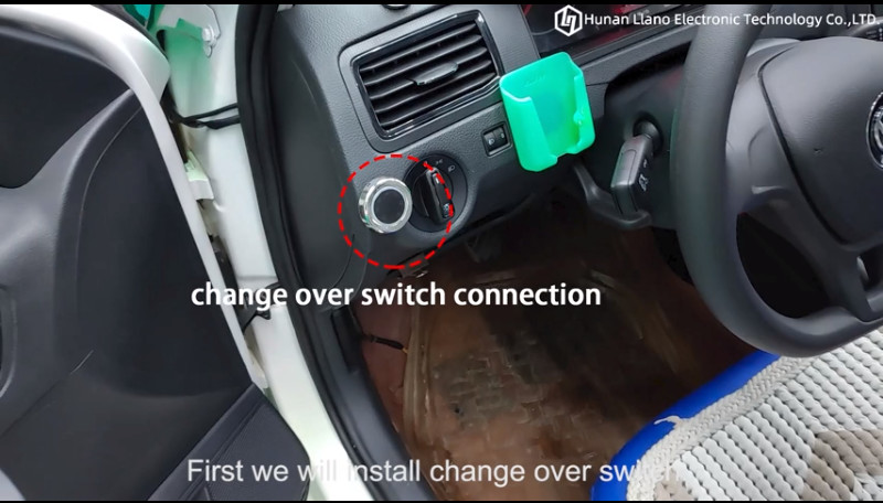 Latest company Cases about 3-6 passi il collegamento del commutatore ed il collegamento in-linea delle lame del fusibile